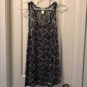 Women’s racer back tank